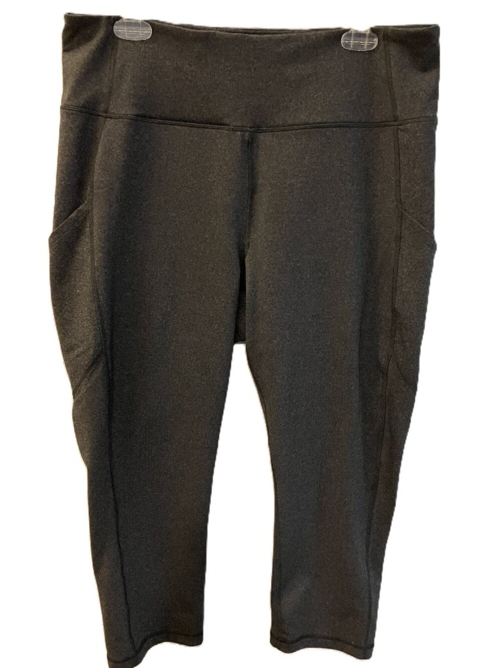 Tek Gear Size XXL Gray Ankle Pants. Stretchy with Pockets.
